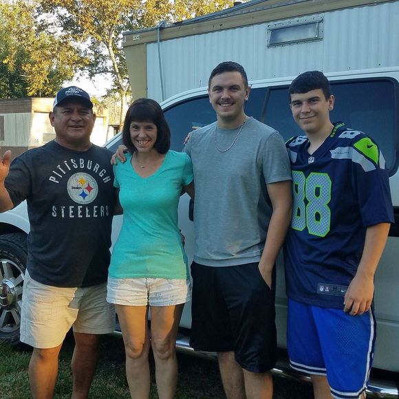 Meet your Posher, Donna - Picture 1 of 1